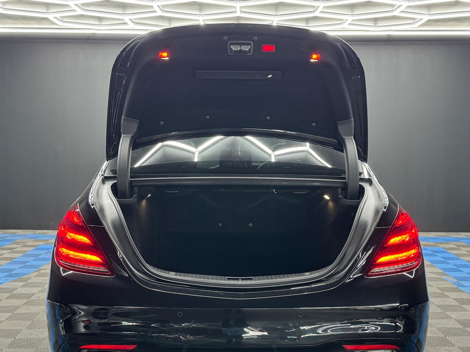 Used Mercedes-Benz S-Class 2019 for sale - 76153122: Photo 40