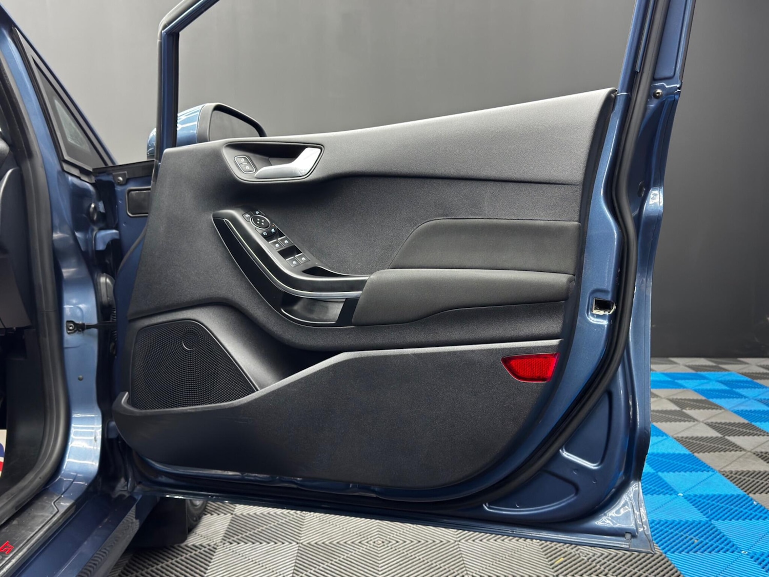 Used Ford Fiesta 2020 for sale - 76550359: Photo 38