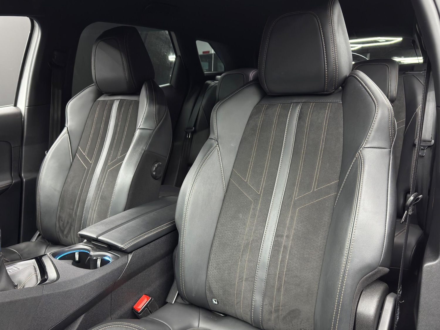 Used Peugeot 3008 2021 for sale - 77386952: Photo 14