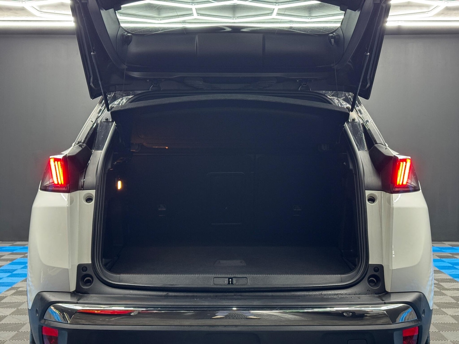 Used Peugeot 3008 2021 for sale - 77386952: Photo 39