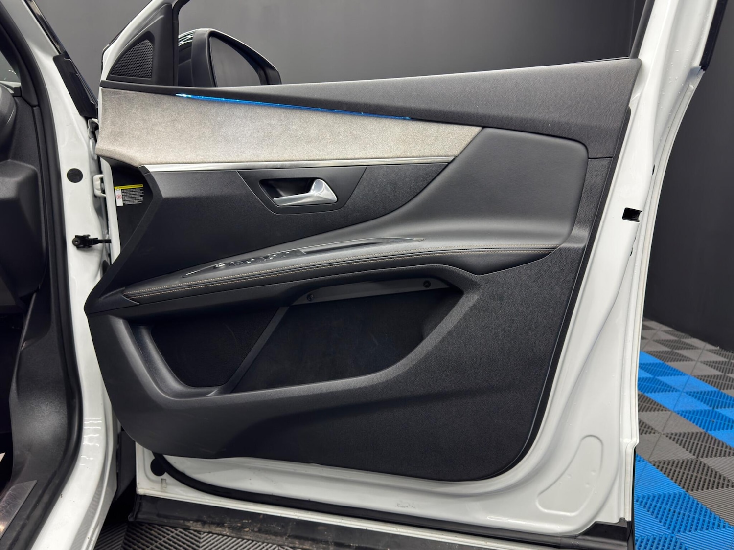 Used Peugeot 3008 2021 for sale - 77386952: Photo 40