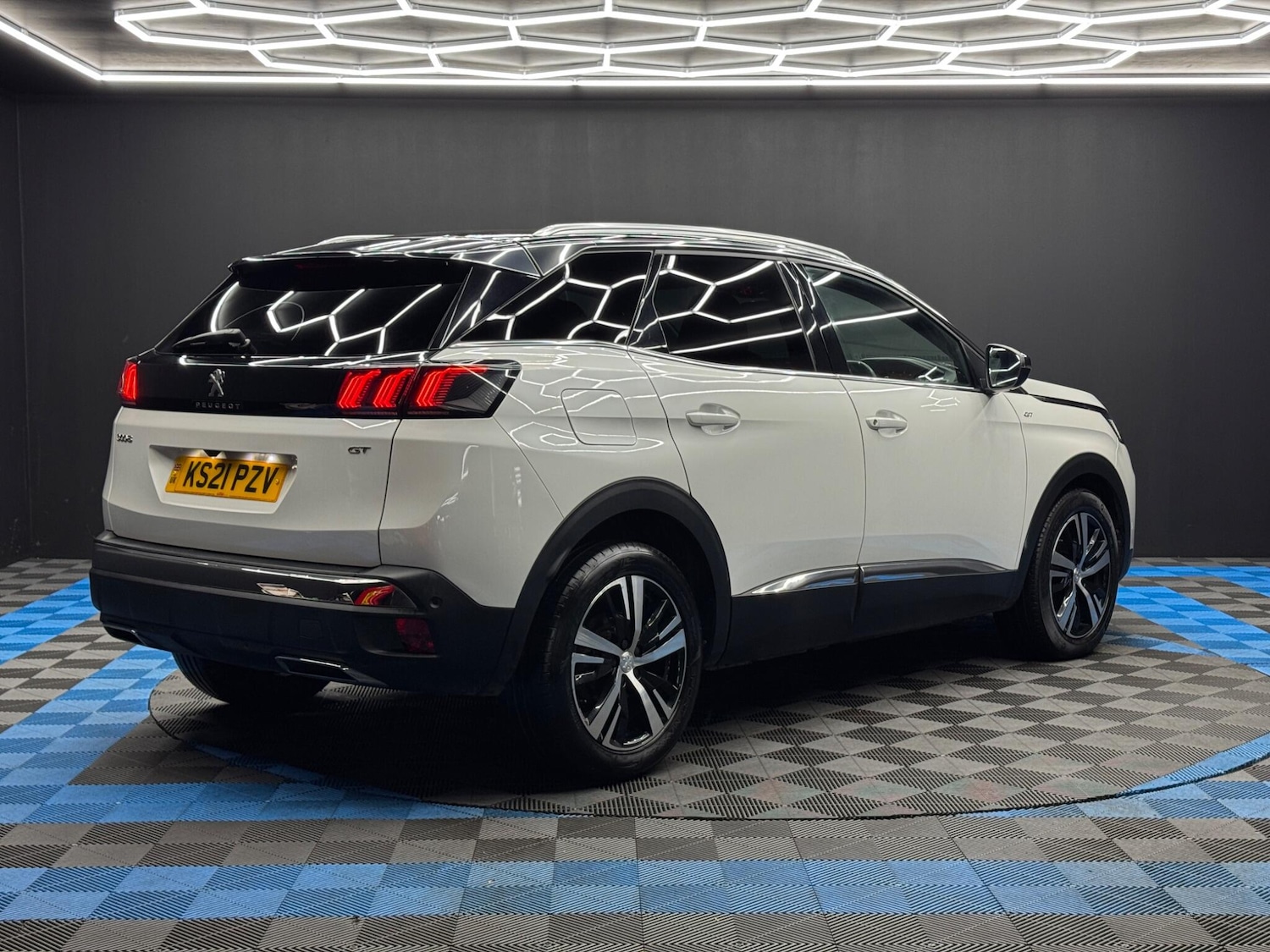 Used Peugeot 3008 2021 for sale - 77386952: Photo 5