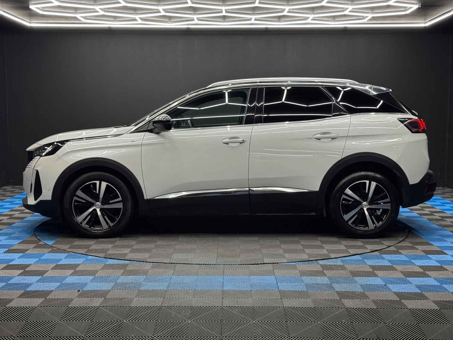 Used Peugeot 3008 2021 for sale - 77386952: Photo 8