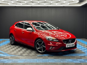 Used Volvo V40 2015 for sale - 79348418: Photo