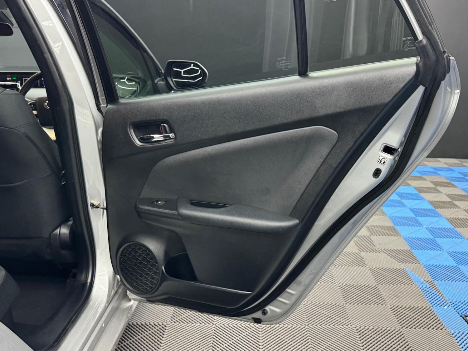 Used Toyota Prius for sale - 76991154: Photo 34