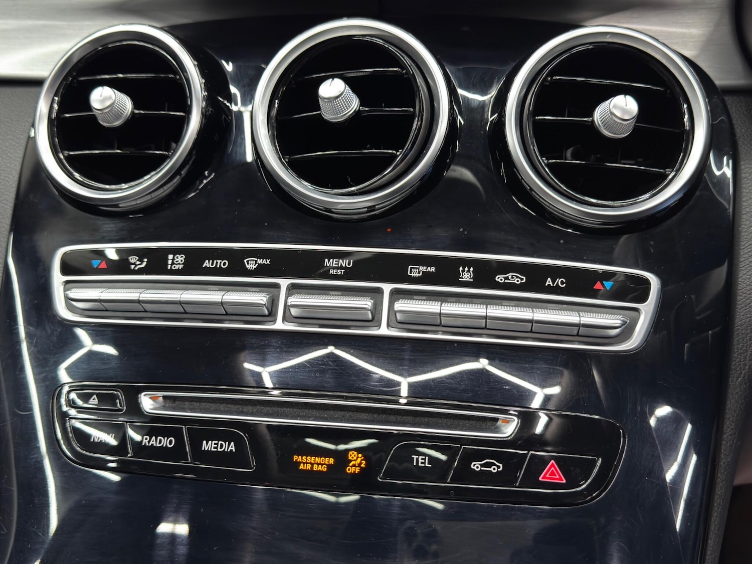 Used Mercedes-Benz C Class 2017 for sale - 76440667: Photo 26