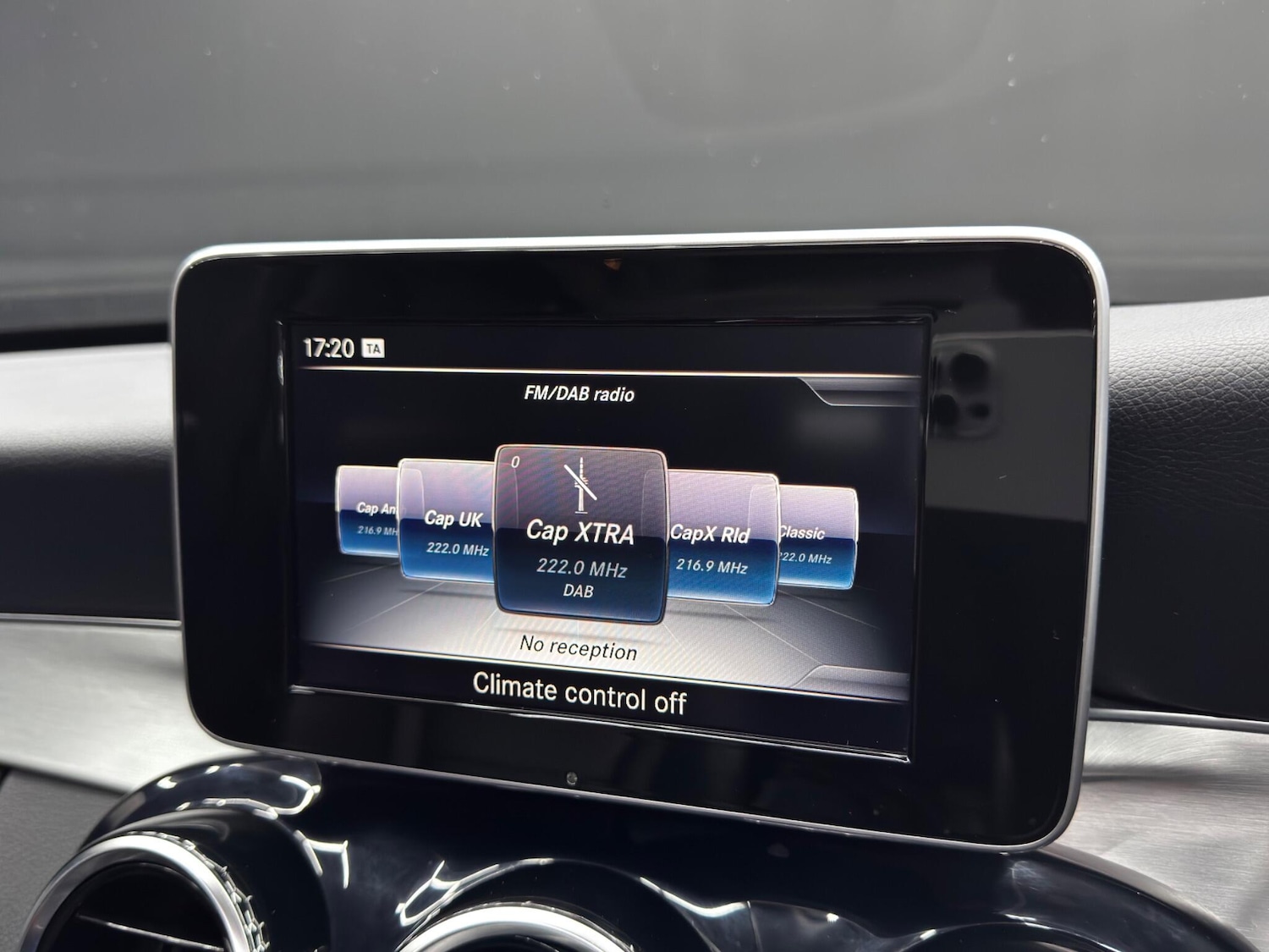 Used Mercedes-Benz C Class 2017 for sale - 76440667: Photo 28