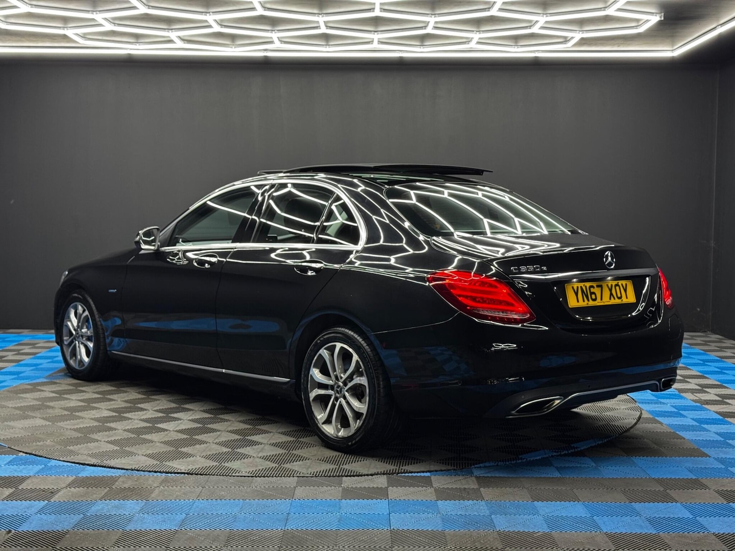 Used Mercedes-Benz C Class 2017 for sale - 76440667: Photo 6