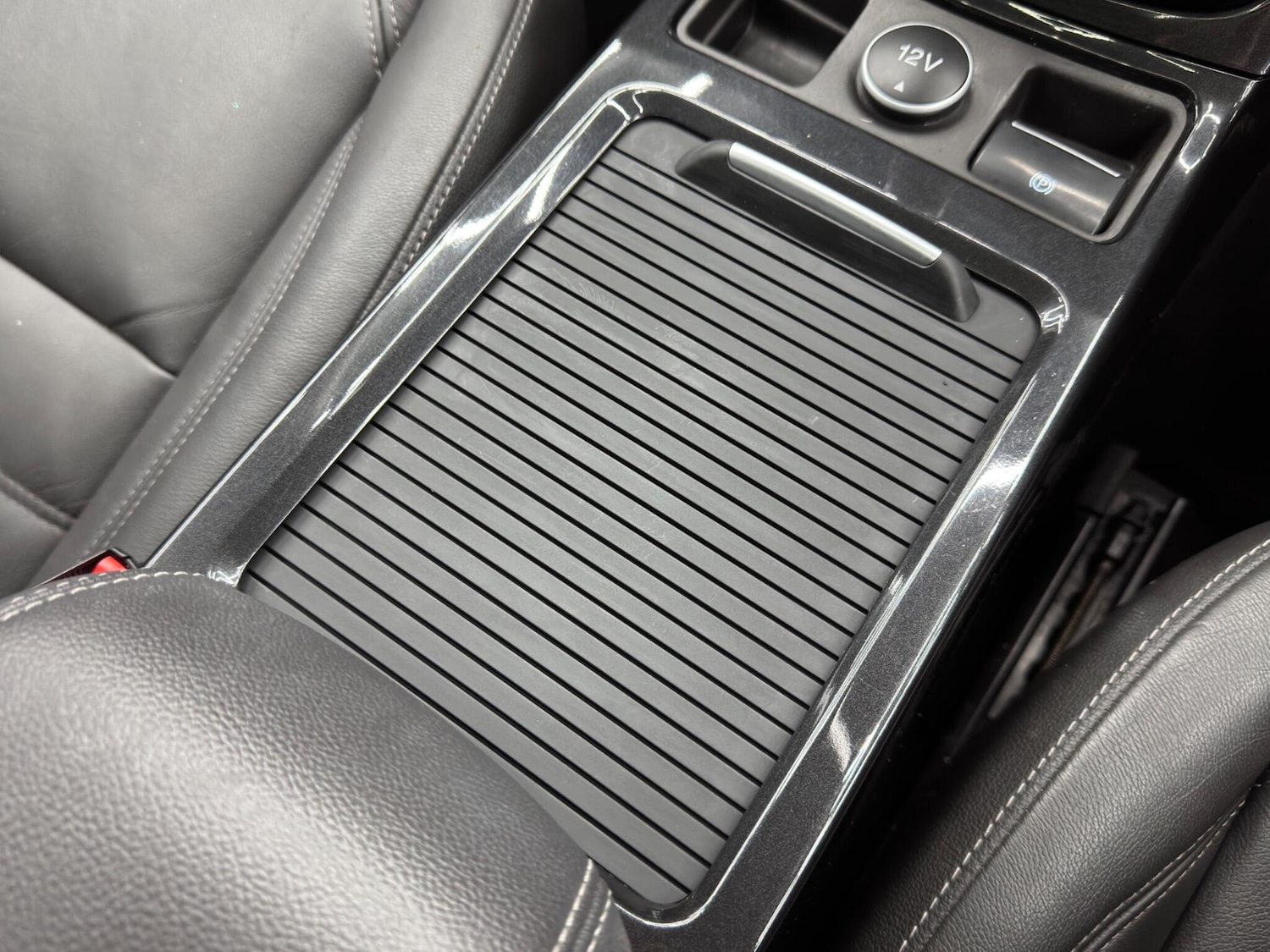 Used Ford Kuga 2018 for sale - 77130873: Photo 24