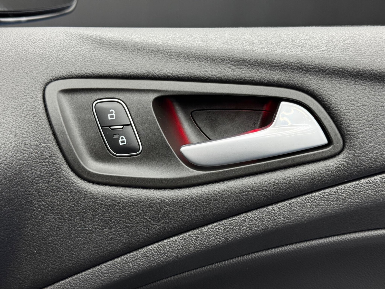 Used Ford Kuga 2018 for sale - 77130873: Photo 39