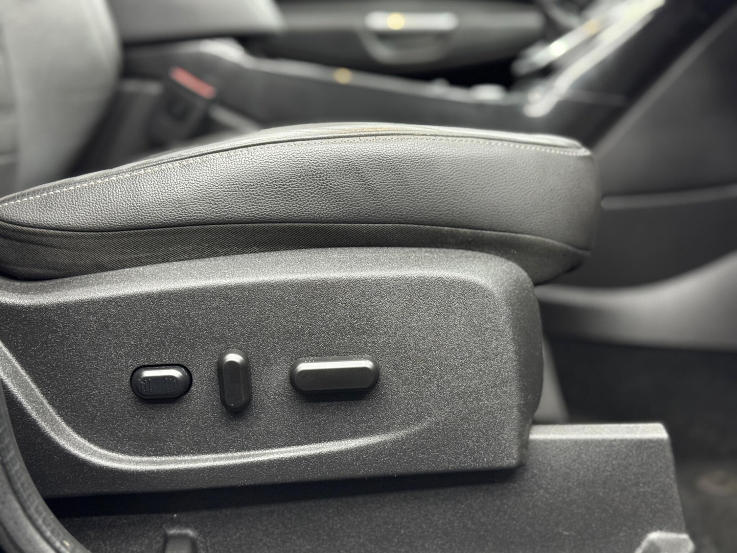 Used Ford Kuga 2018 for sale - 77130873: Photo 41