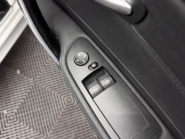 Used BMW 1 Series 2012 for sale - 76213820: Photo 32
