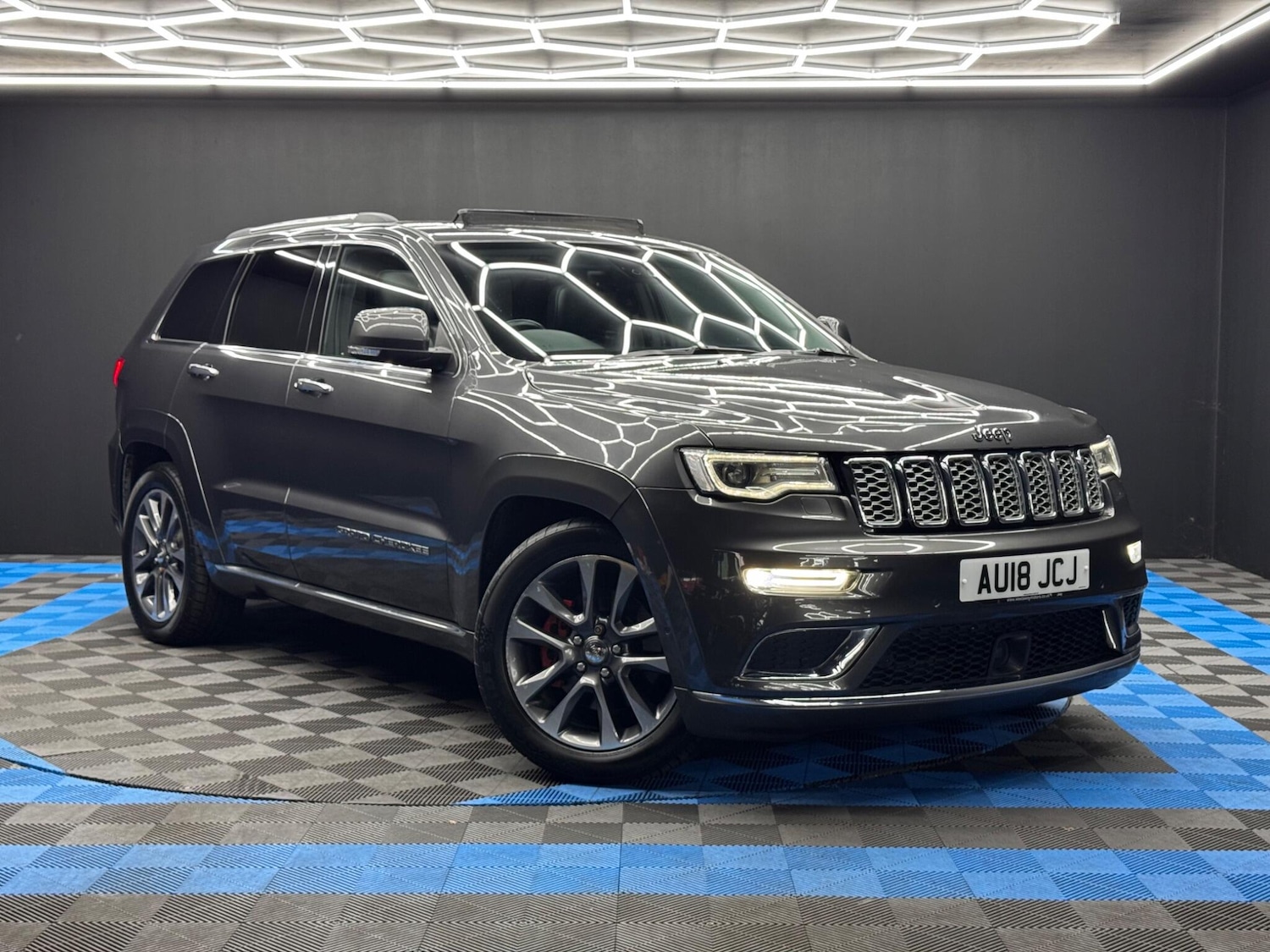 Used Jeep Grand Cherokee 2018 for sale - 76728837: Photo 1