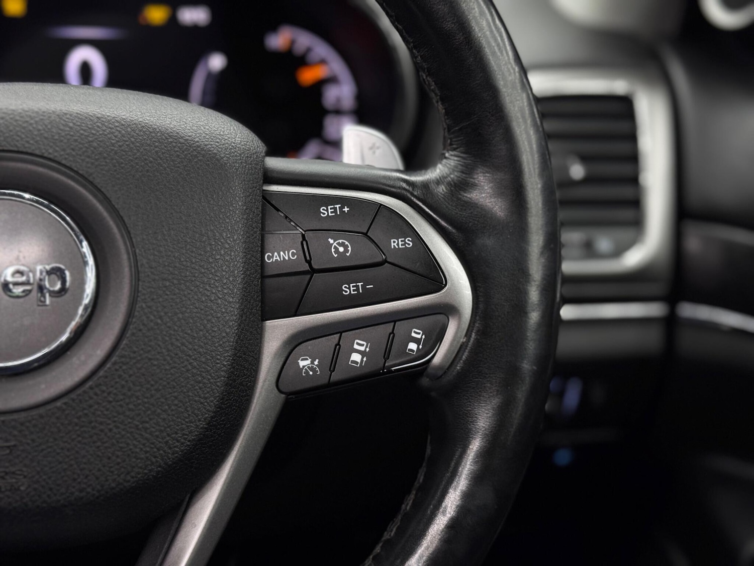 Used Jeep Grand Cherokee 2018 for sale - 76728837: Photo 21