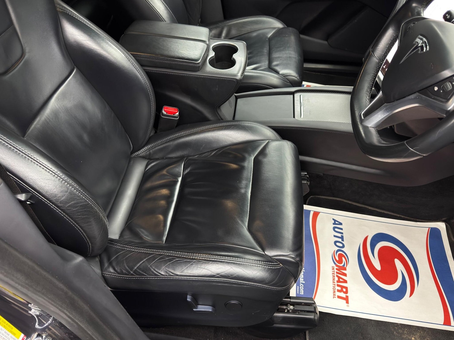 Used Tesla Model X 2017 for sale - 77853220: Photo 14