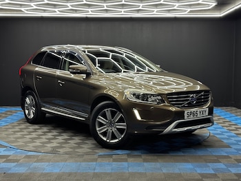 Used Volvo XC60 2015 for sale - 79553875: Photo