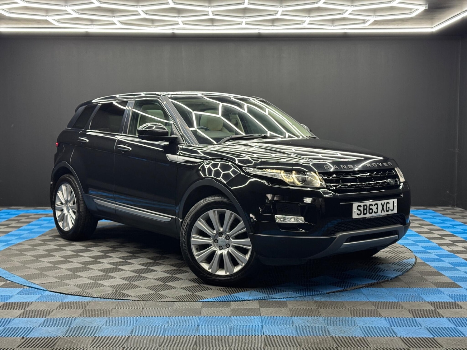 Used Land Rover Range Rover Evoque 2014 for sale - 77143786: Photo 1