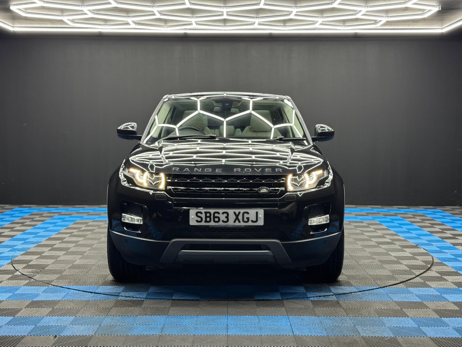 Used Land Rover Range Rover Evoque 2014 for sale - 77143786: Photo 2