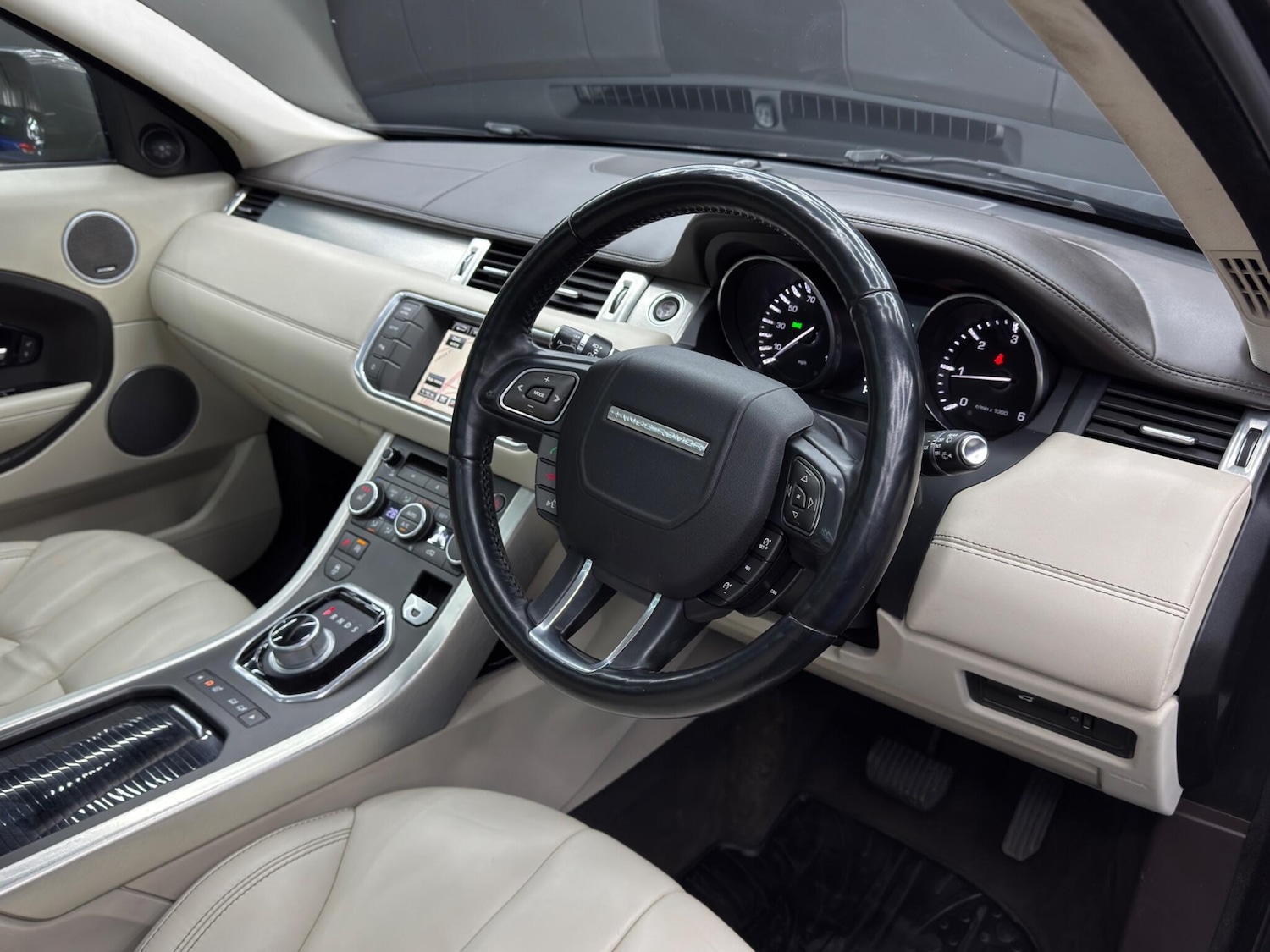 Used Land Rover Range Rover Evoque 2014 for sale - 77143786: Photo 9