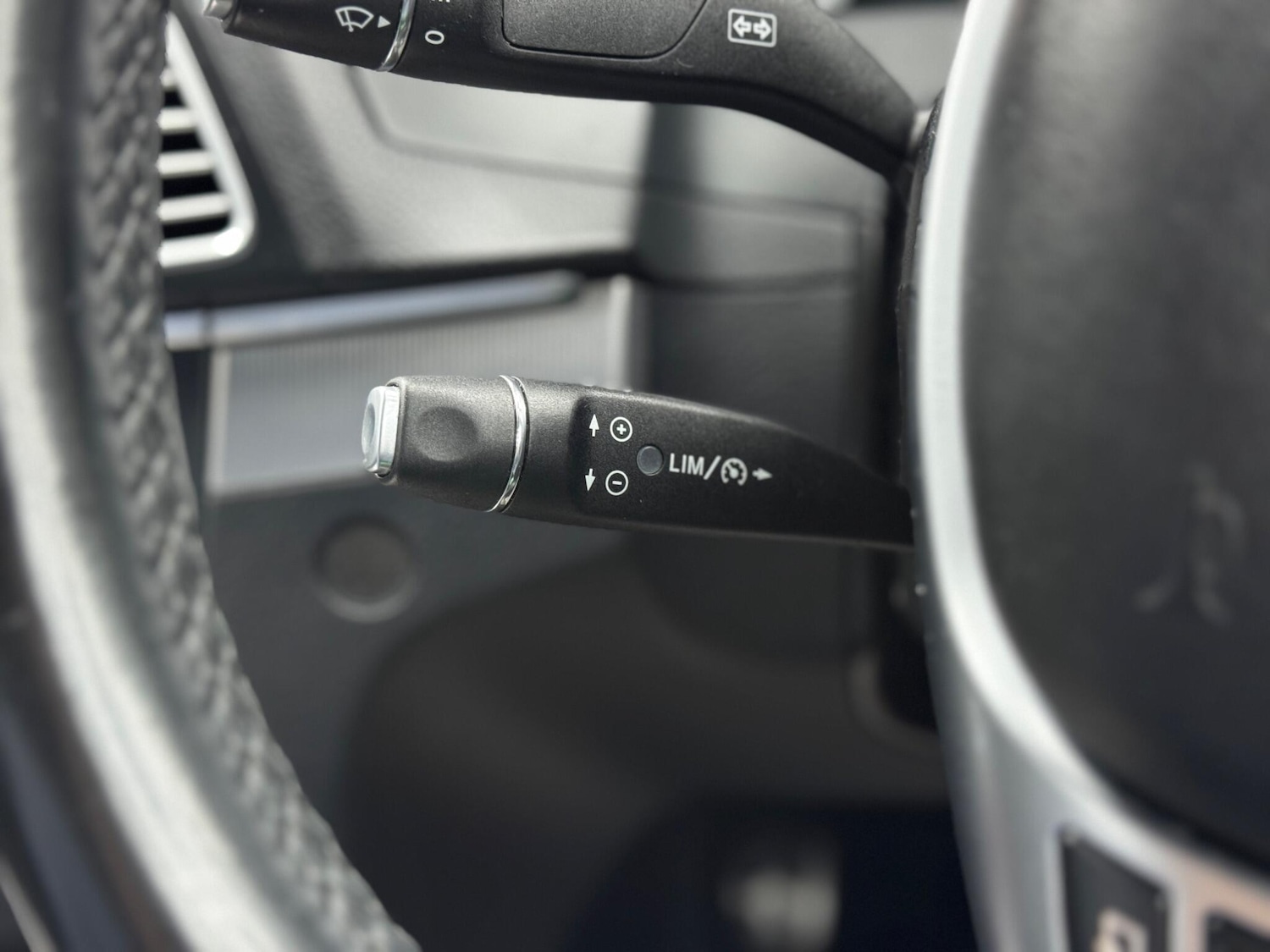 Used Mercedes-Benz E Class for sale - 77549660: Photo 21