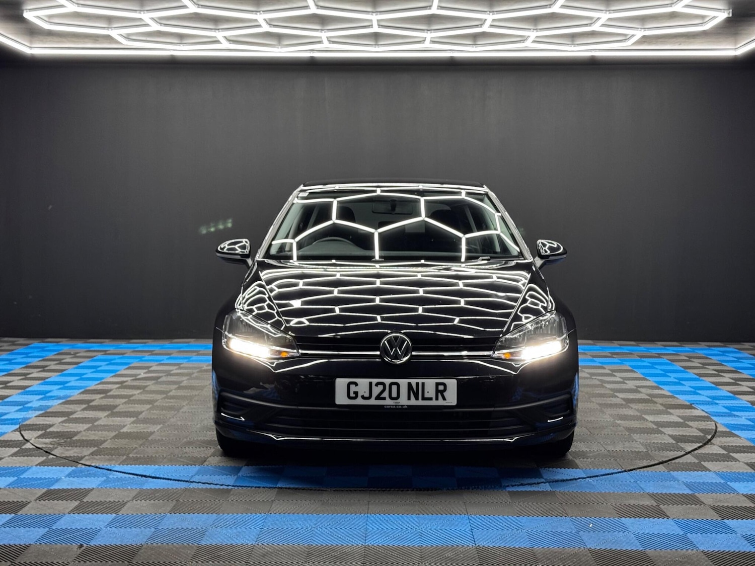 Used Volkswagen Golf 2020 for sale - 76456717: Photo 2