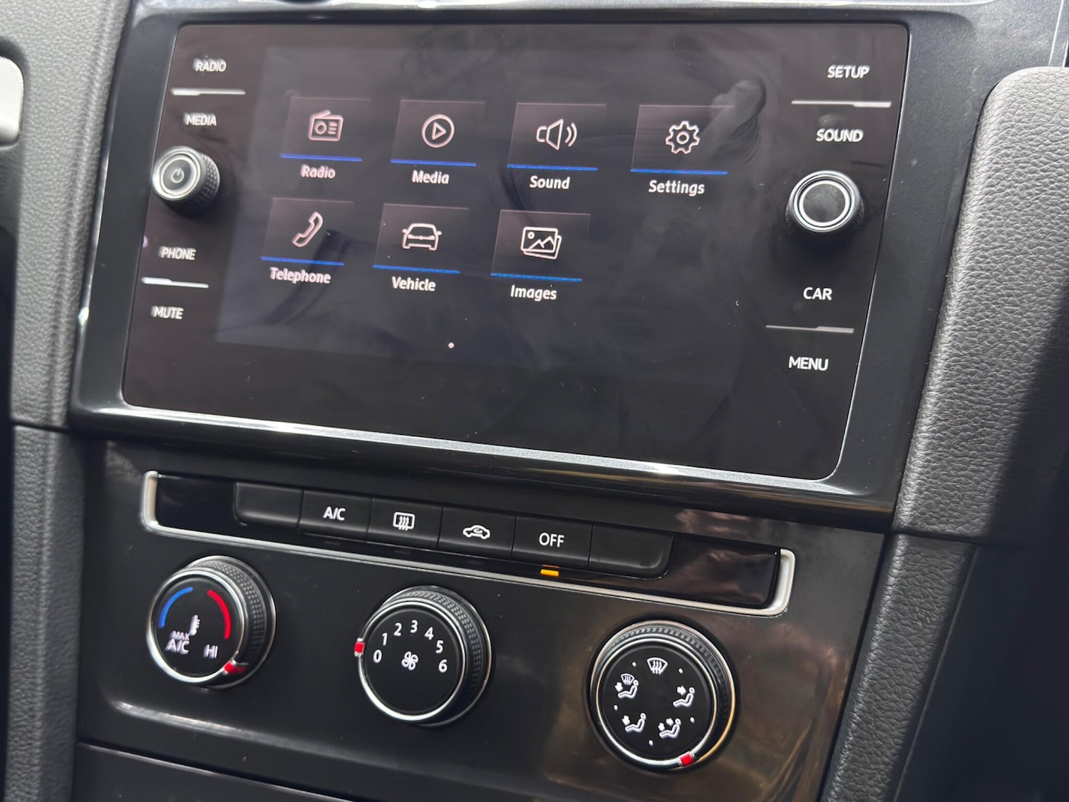 Used Volkswagen Golf 2020 for sale - 76456717: Photo 24