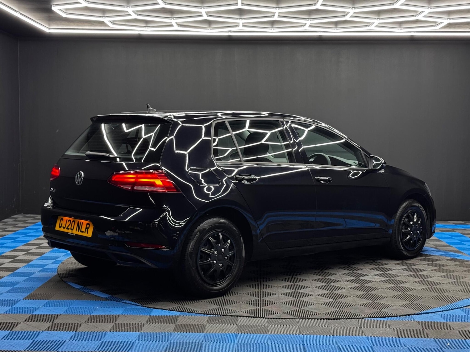 Used Volkswagen Golf 2020 for sale - 76456717: Photo 5