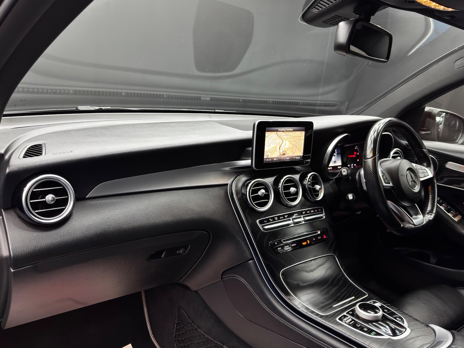 Used Mercedes-Benz GLC 2018 for sale - 76992006: Photo 11