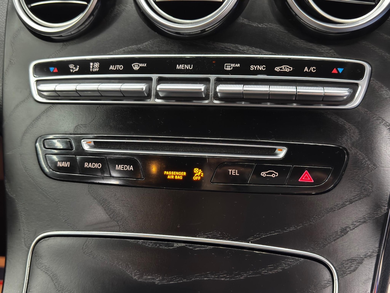 Used Mercedes-Benz GLC 2018 for sale - 76992006: Photo 27