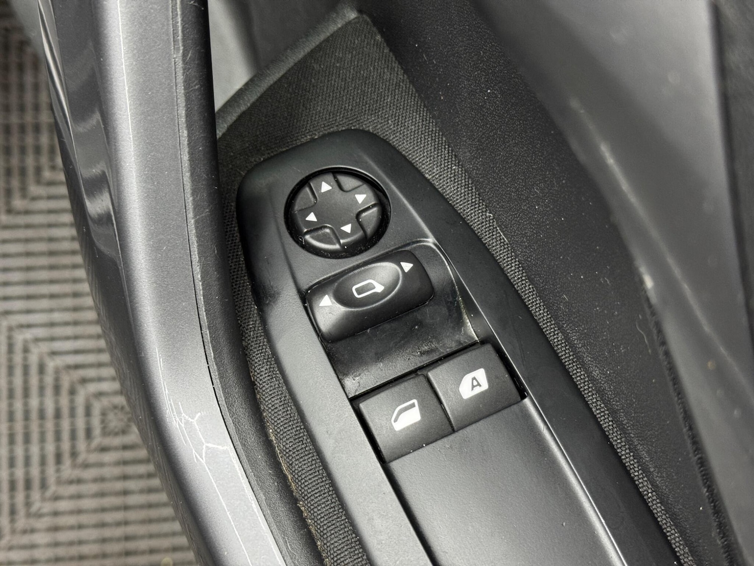 Used Peugeot 2008 for sale - 77705237: Photo 35