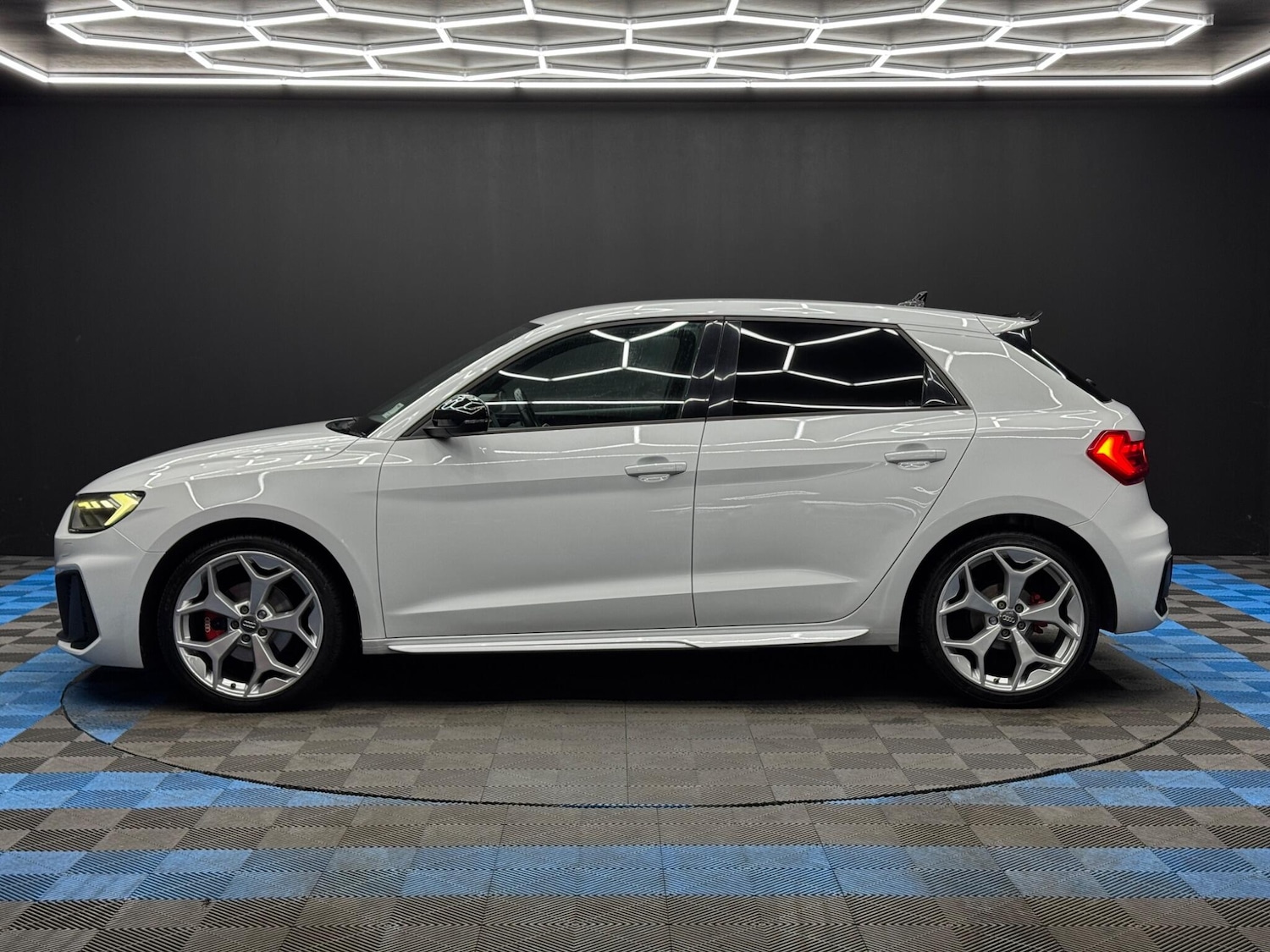 Used Audi A1 for sale - 77824899: Photo 8