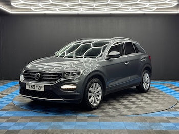 Used Volkswagen T-Roc 2019 for sale - 77050005: Photo