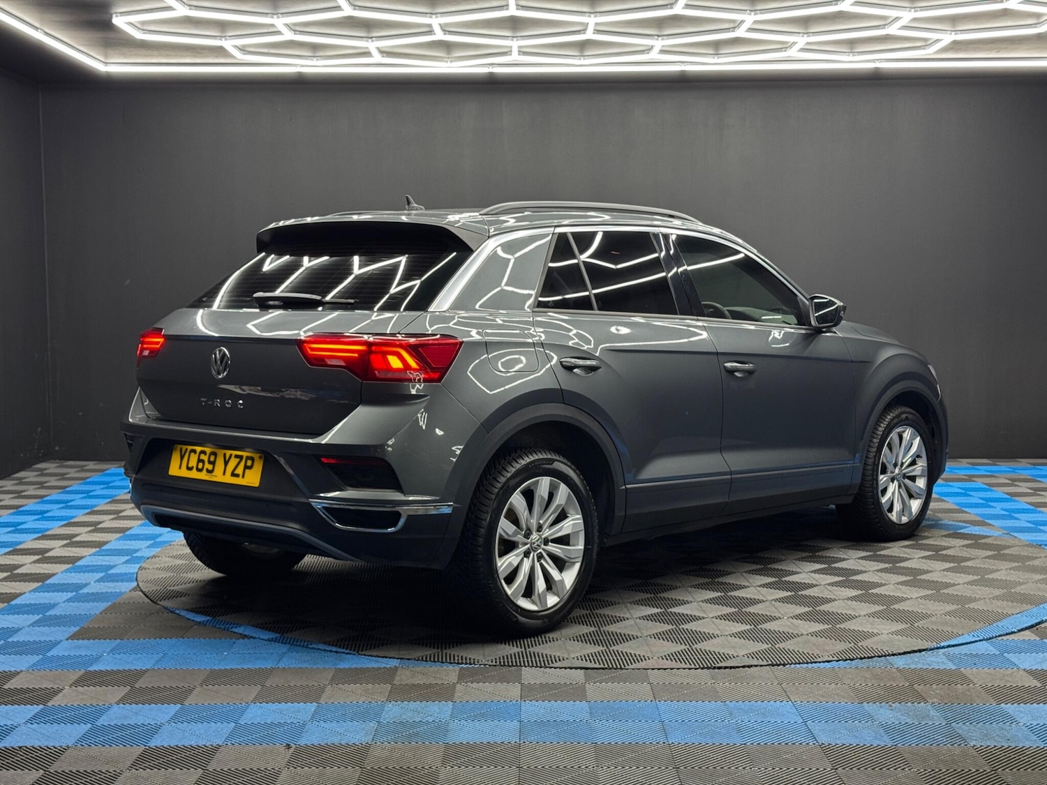 Used Volkswagen T-Roc 2019 for sale - 77050005: Photo 5