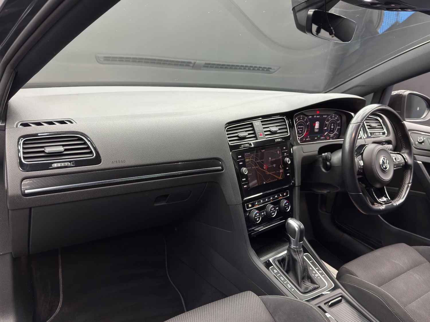 Used Volkswagen Golf 2018 for sale - 77109442: Photo 11