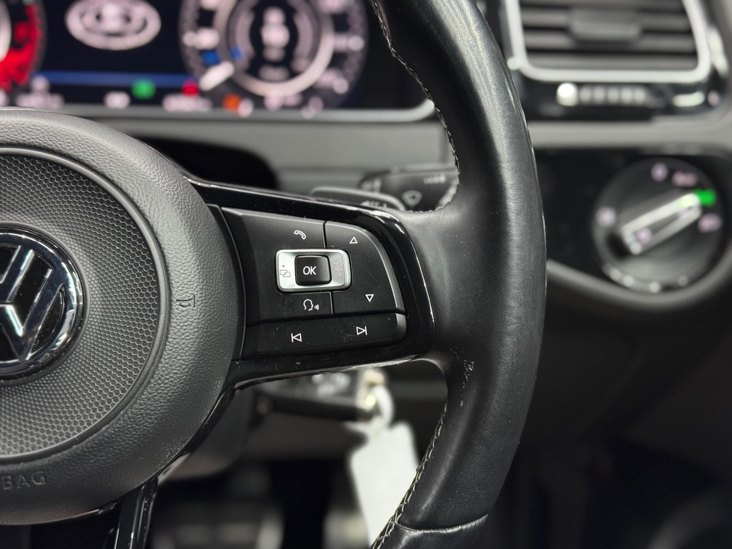 Used Volkswagen Golf 2018 for sale - 77109442: Photo 20