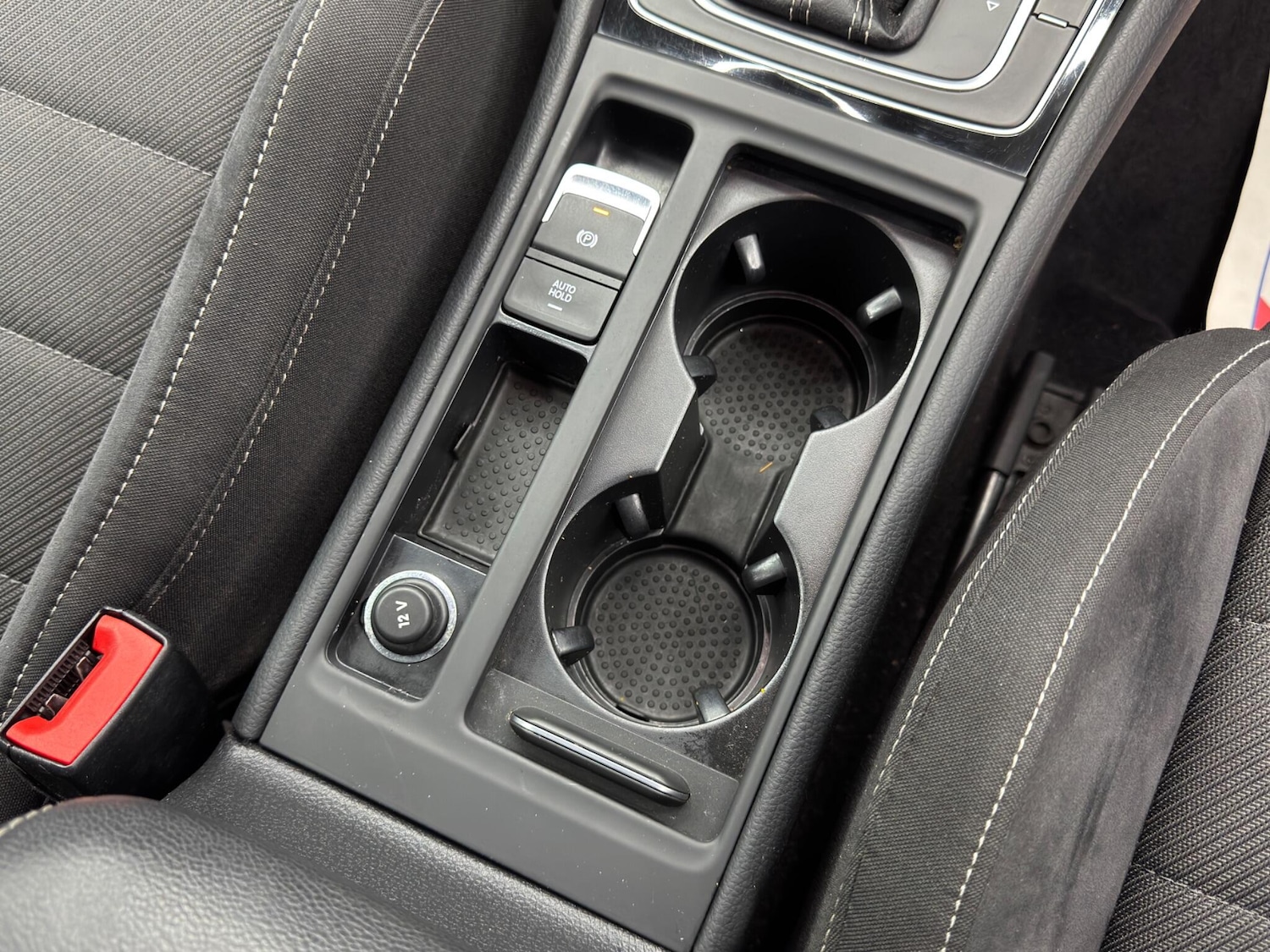 Used Volkswagen Golf 2018 for sale - 77109442: Photo 24