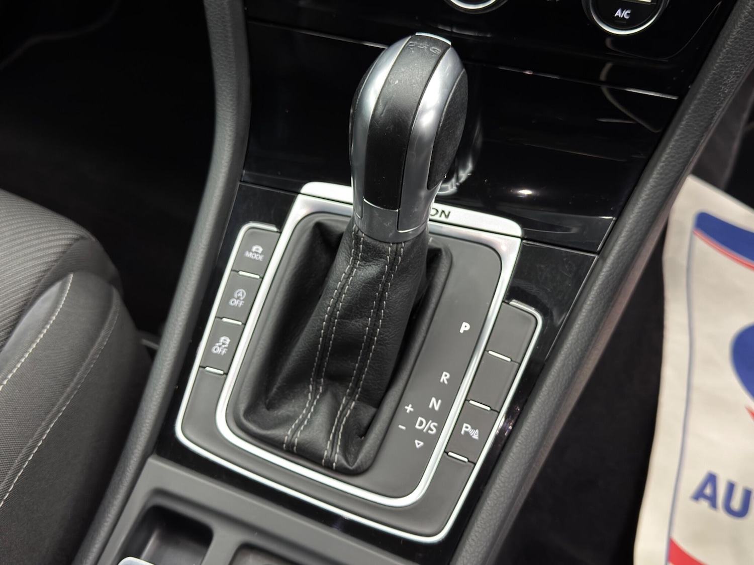 Used Volkswagen Golf 2018 for sale - 77109442: Photo 25