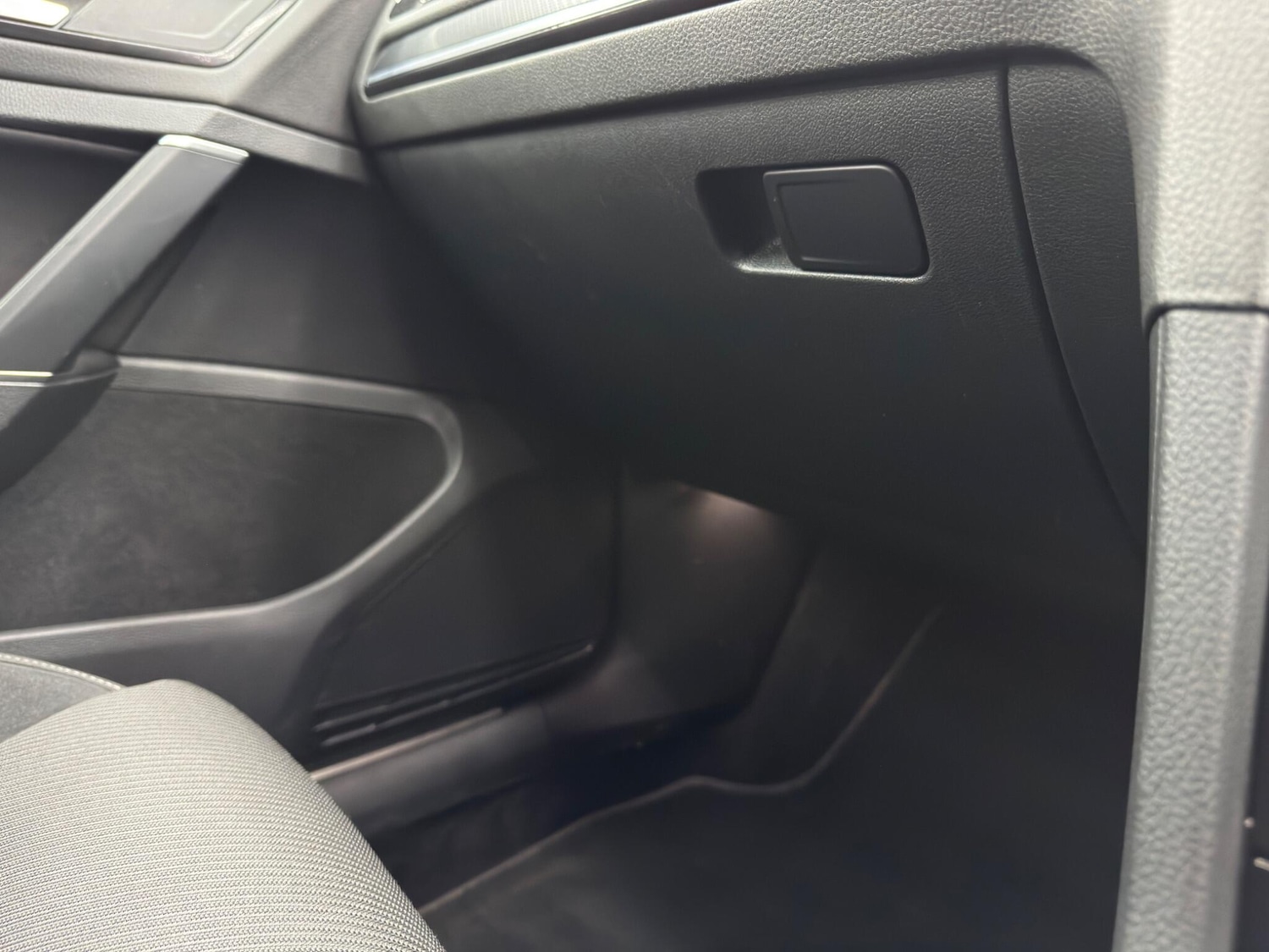 Used Volkswagen Golf 2018 for sale - 77109442: Photo 37