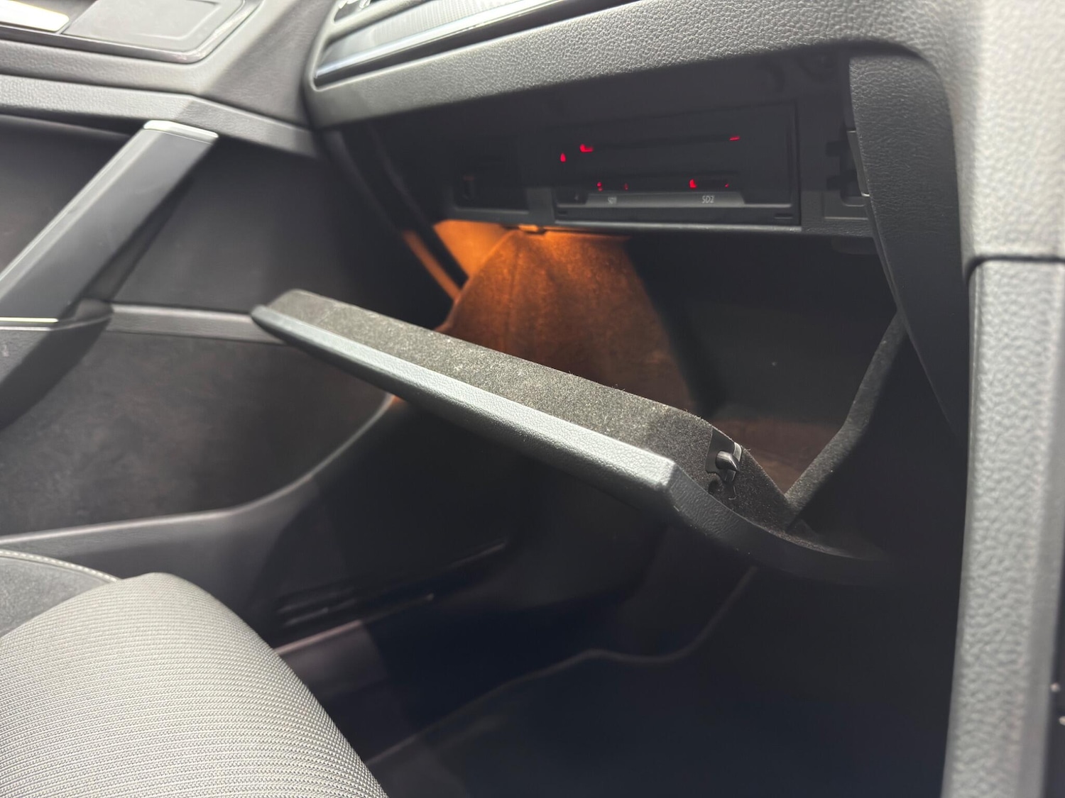 Used Volkswagen Golf 2018 for sale - 77109442: Photo 38