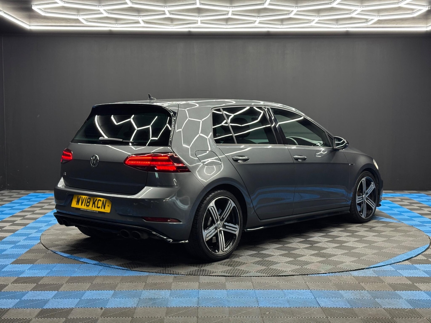 Used Volkswagen Golf 2018 for sale - 77109442: Photo 5