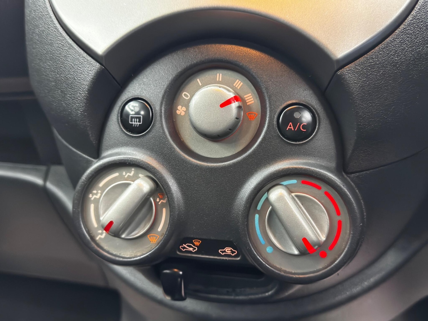 Used Nissan Micra 2013 for sale - 76823765: Photo 25