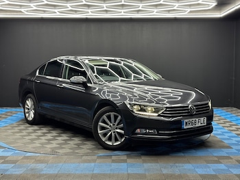 Used Volkswagen Passat 2018 for sale - 78135572: Photo