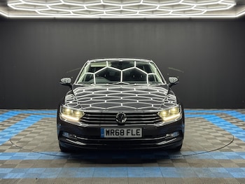 Used Volkswagen Passat 2018 for sale - 78135572: Photo