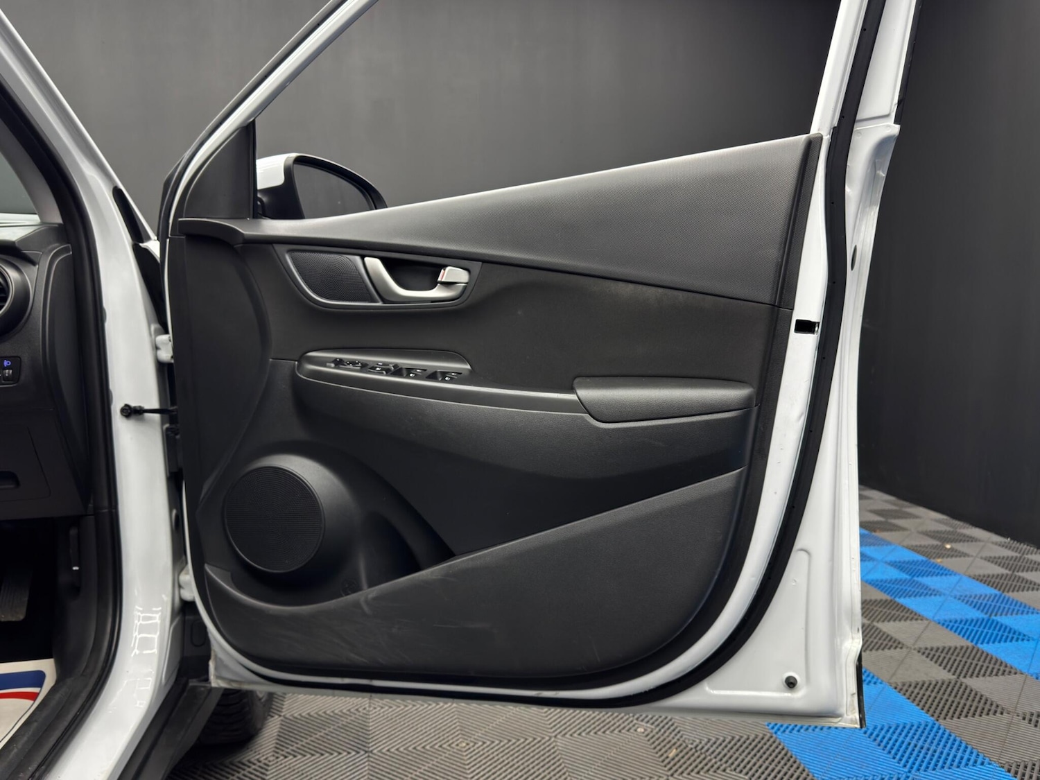 Used Hyundai KONA for sale - 78127795: Photo 35