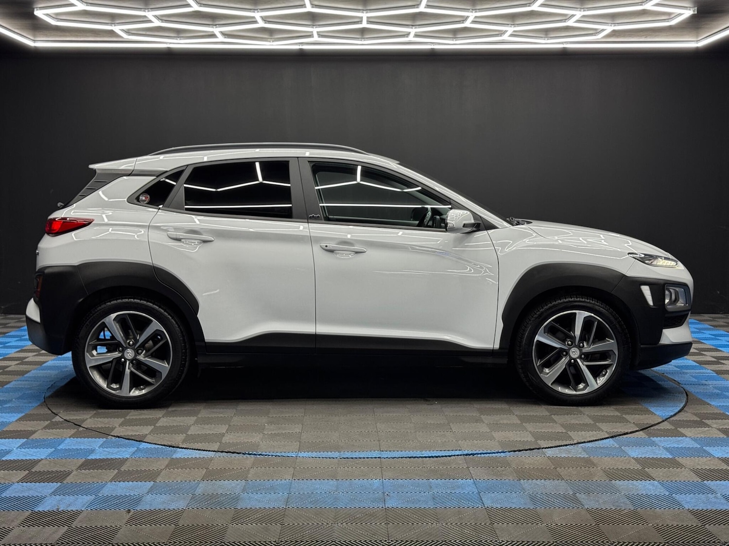 Used Hyundai KONA for sale - 78127795: Photo 4