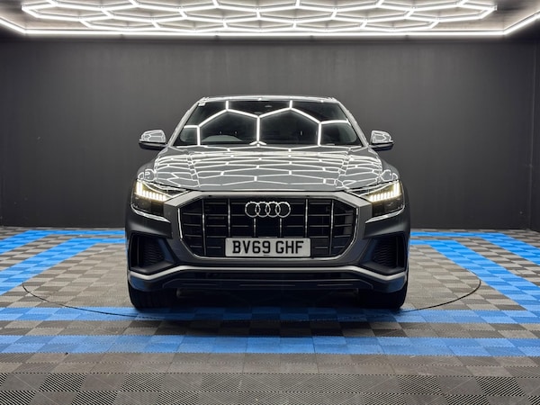 Used Audi Q8 2019 for sale - 76214453: Photo 2