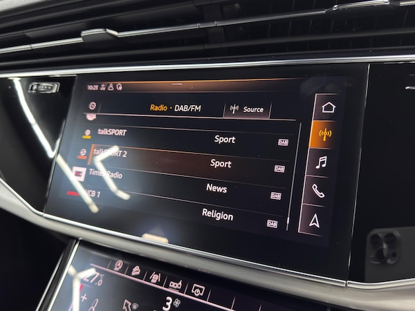 Used Audi Q8 2019 for sale - 76214453: Photo 30