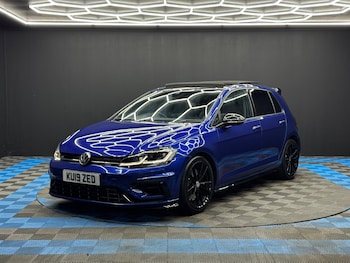 Used Volkswagen Golf 2019 for sale - 78085721: Photo