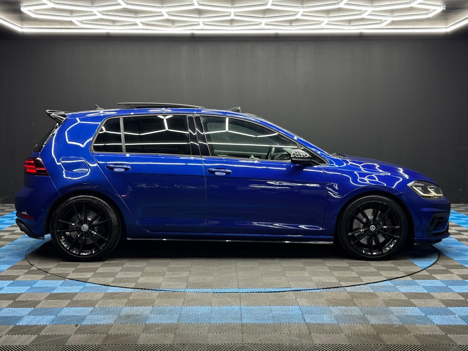 Used Volkswagen Golf 2019 for sale - 78085721: Photo 4