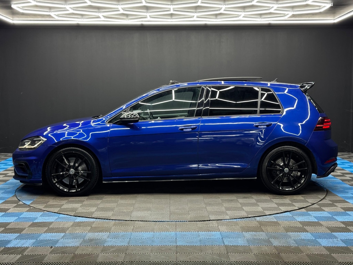 Used Volkswagen Golf 2019 for sale - 78085721: Photo 8